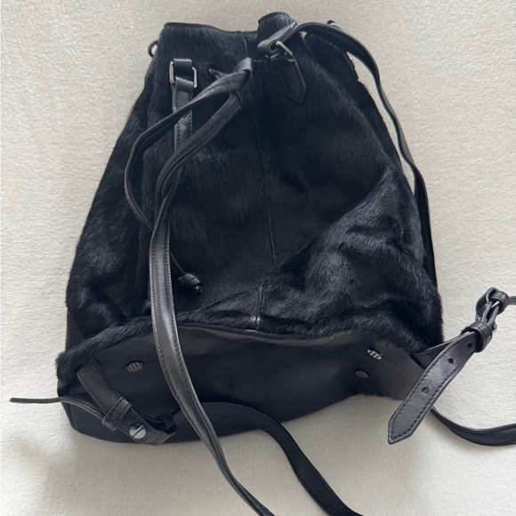 Black Drawstring Backpack with Zipper - Picture 3 of 7